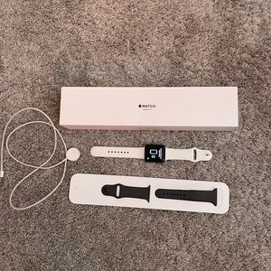 Apple Watch Series 3 42mm aluminum GPS